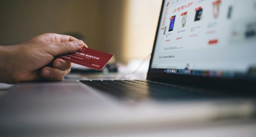 Sfide legali comuni nell’e-commerce e come affrontarle